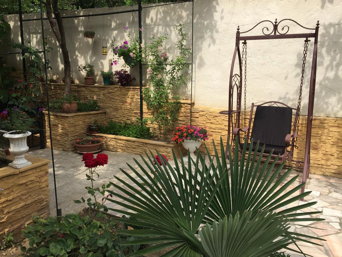 House 41 Bed & Breakfast Tbilisi Eksteriør bilde