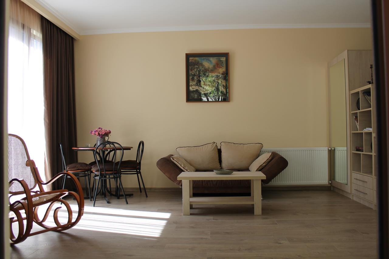 House 41 Bed & Breakfast Tbilisi Eksteriør bilde