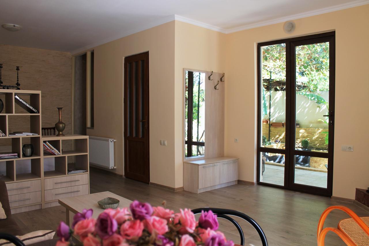 House 41 Bed & Breakfast Tbilisi Eksteriør bilde